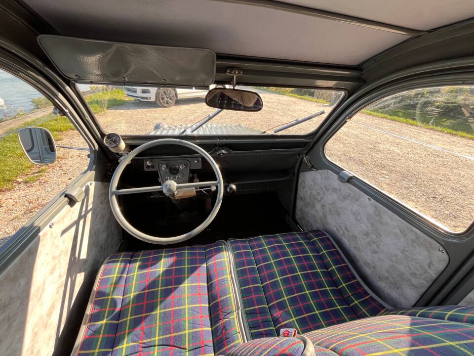 Image 6/13 of Citroën 2 CV (1958)
