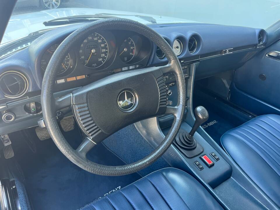 Image 10/26 of Mercedes-Benz 350 SL (1974)