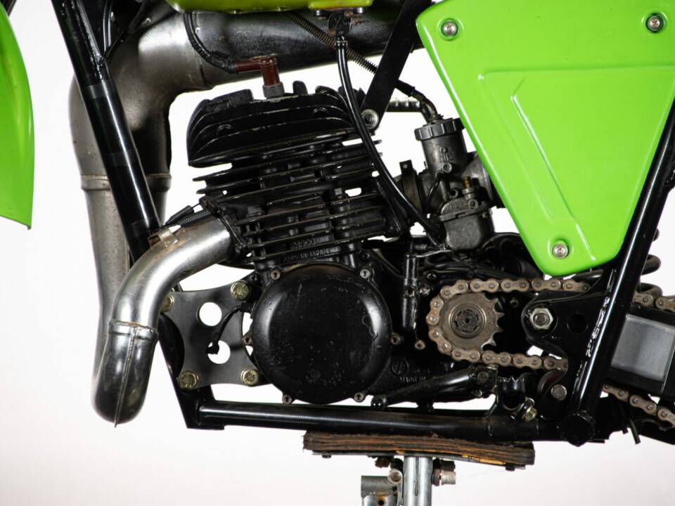 Image 17/40 de Kawasaki KX 250 (1980)
