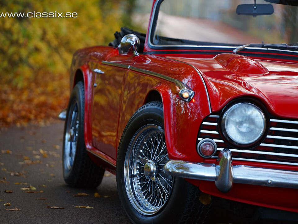 Image 22/27 de Triumph TR 5 PI (1968)