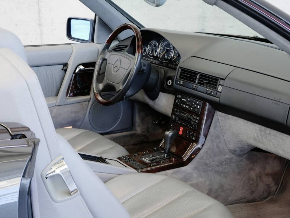 Bild 25/50 von Mercedes-Benz SL 60 AMG (1994)