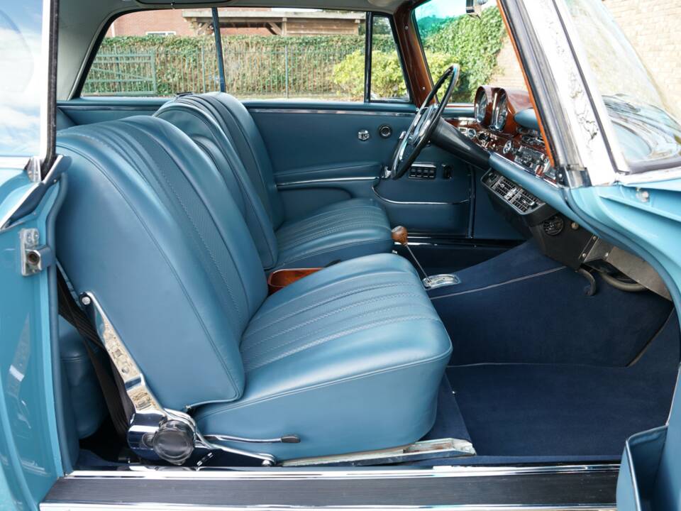 Bild 35/50 von Mercedes-Benz 250 SE (1967)
