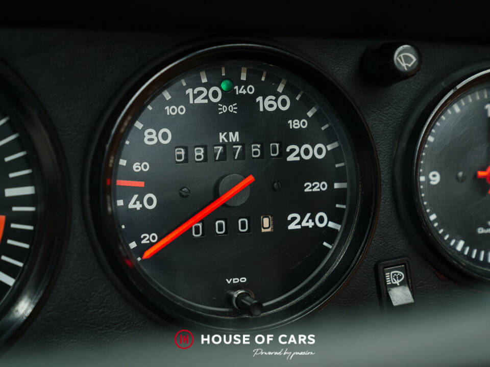 Image 24/25 of Porsche 911 SC 3.0 (1983)