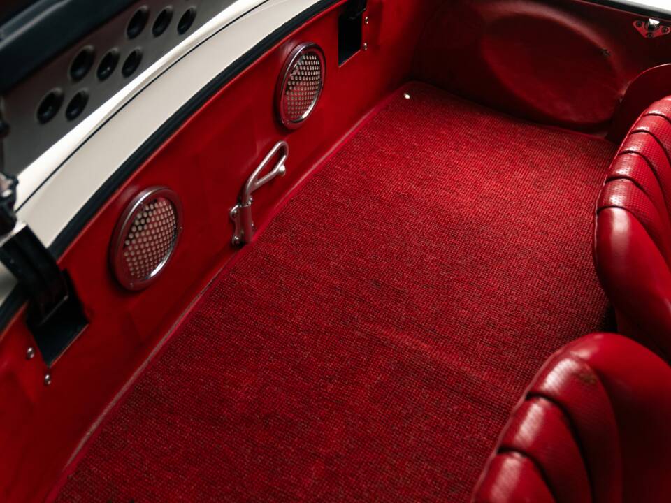 Bild 32/90 von Mercedes-Benz 300 SL Roadster (1963)
