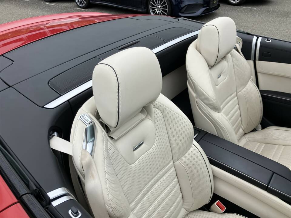 Afbeelding 23/70 van Mercedes-Benz SL 63 AMG (2012)