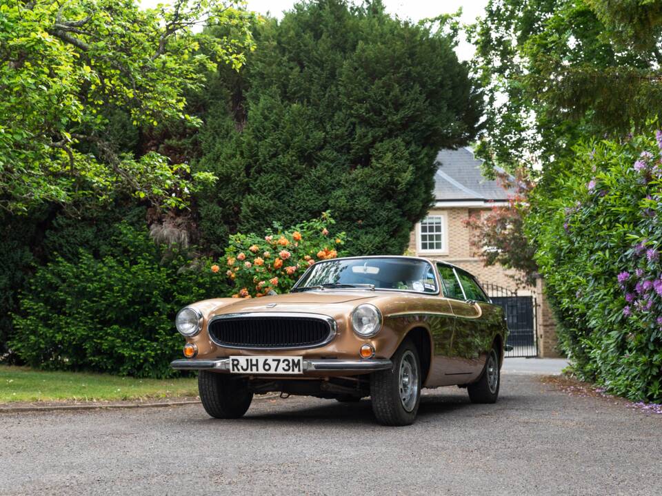 Image 33/50 of Volvo 1800 ES (1973)