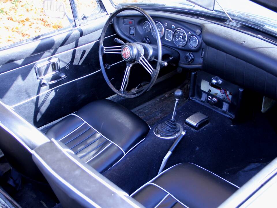 Bild 14/23 von MG MGB (1969)