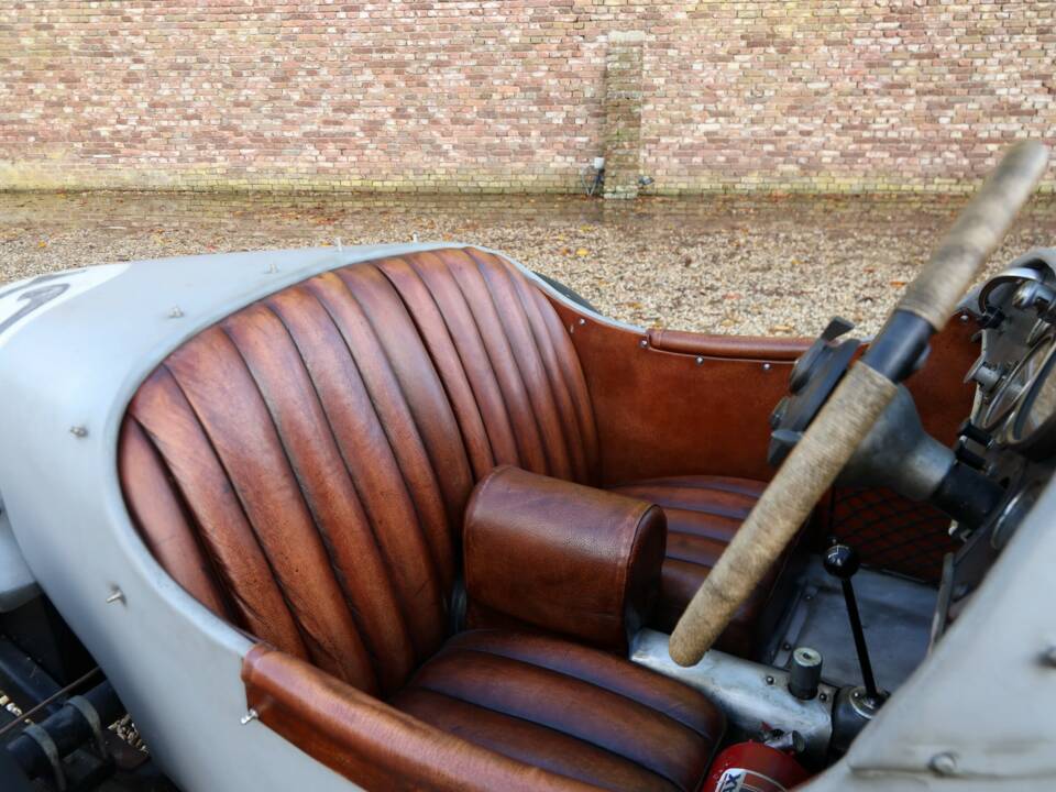 Image 33/50 of Wolseley Hornet Special (1936)