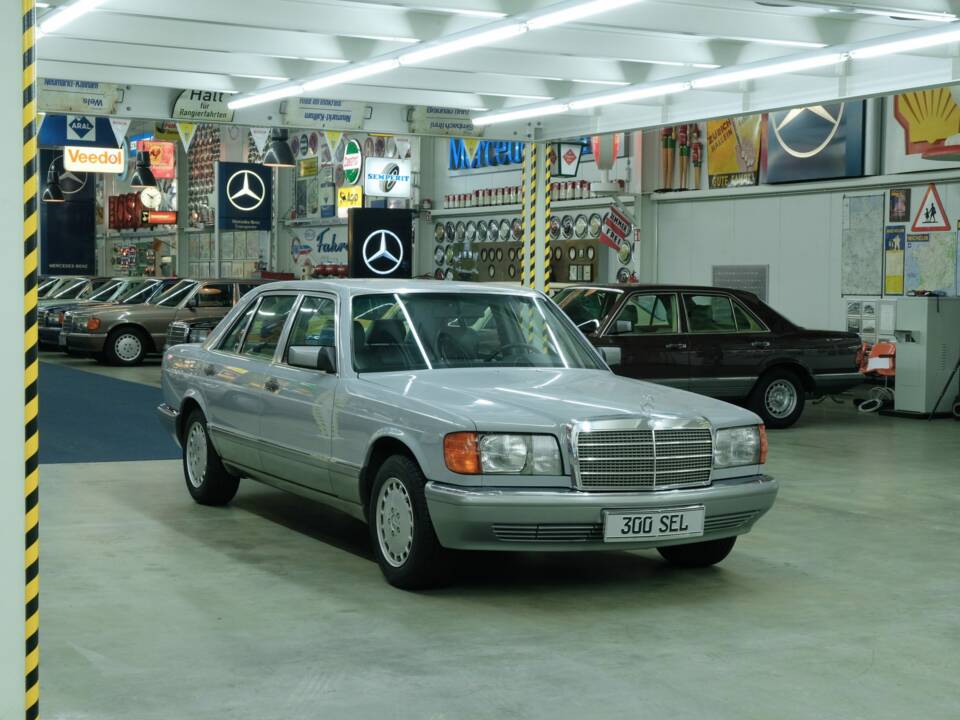 Bild 48/50 von Mercedes-Benz 300 SEL (1986)
