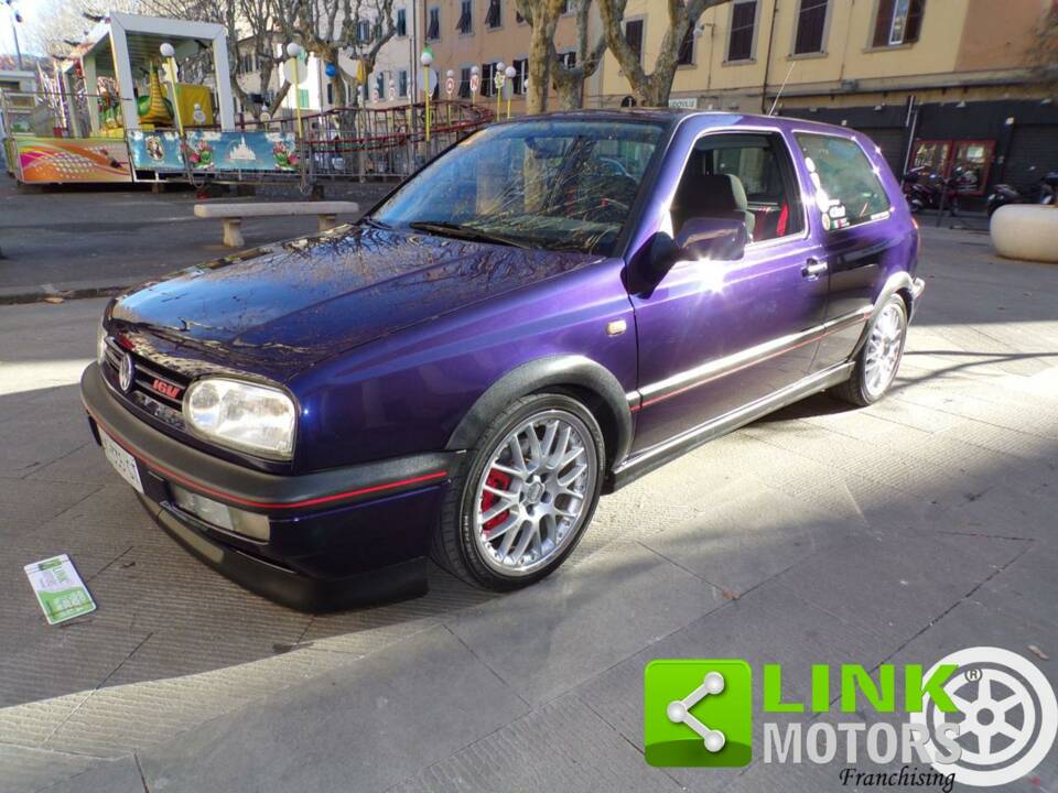 Image 2/10 of Volkswagen Golf III 2.0 16V GTI (1996)