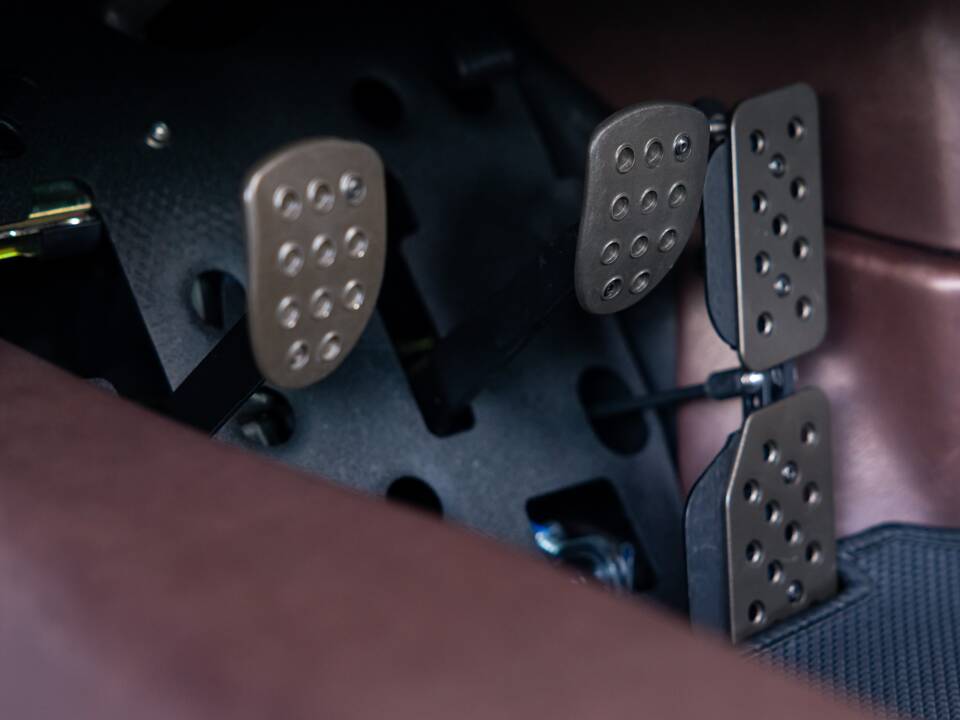 Image 25/32 of Porsche 911 Singer (2023)