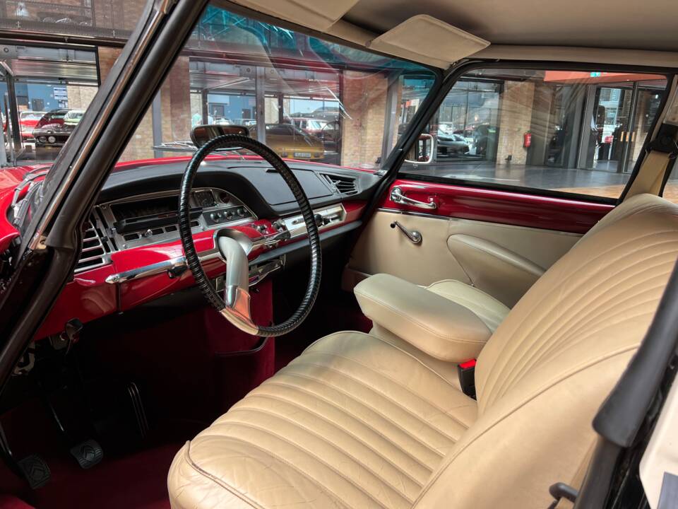 Image 19/37 of Citroën ID 19 (1967)