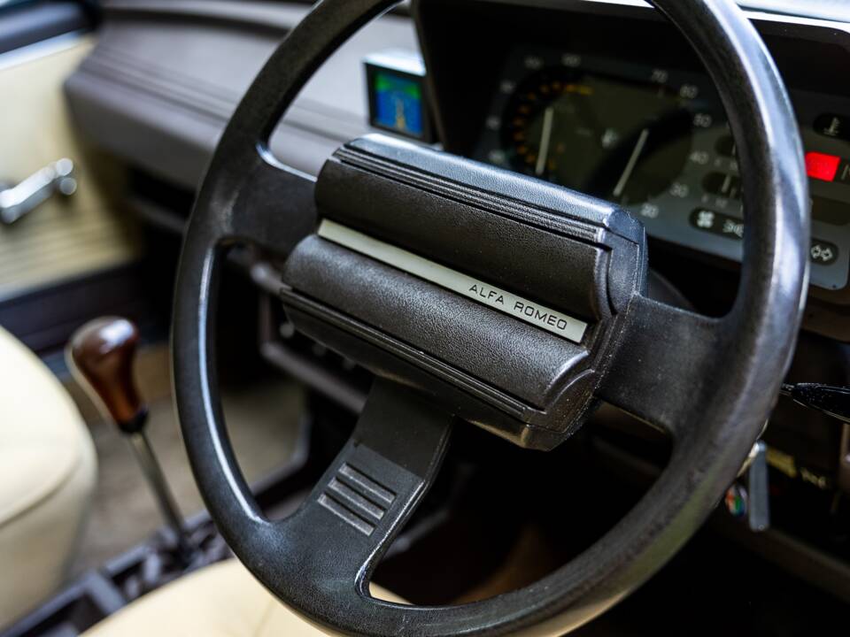 Afbeelding 43/46 van Alfa Romeo Giulietta 2.0 (1981)