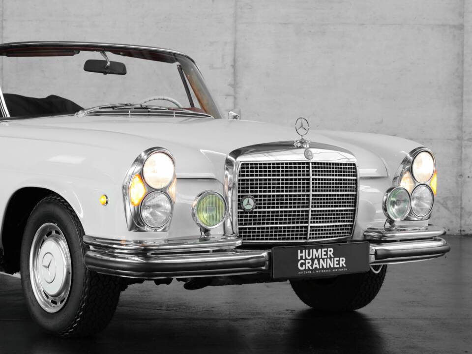 Image 11/50 of Mercedes-Benz 280 SE 3,5 (1969)