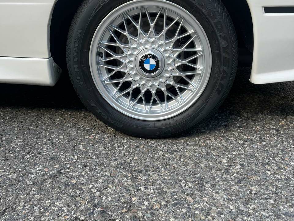 Bild 61/88 von BMW M3 (1988)