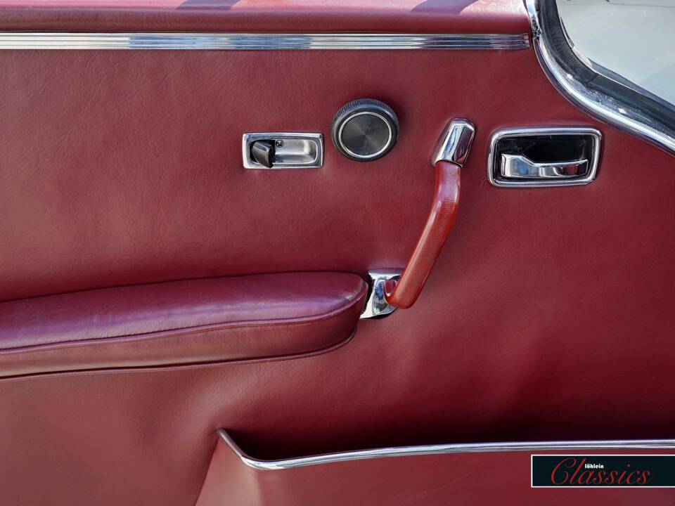 Image 15/29 de Mercedes-Benz 280 SE 3,5 (1971)