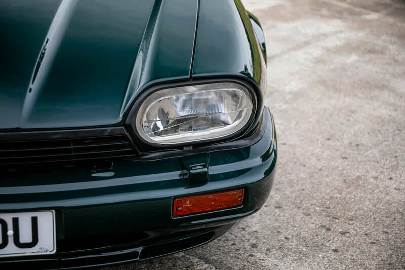 Image 36/45 de Jaguar XJRS 6.0 (1993)