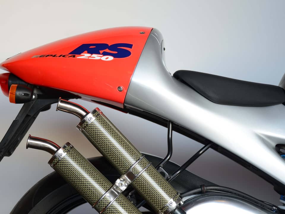 Image 26/51 of Aprilia RS 250 (1998)