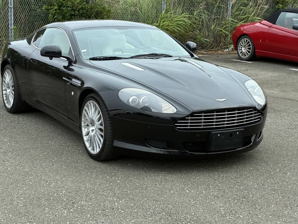 Imagen 7/60 de Aston Martin DB 9 (2011)