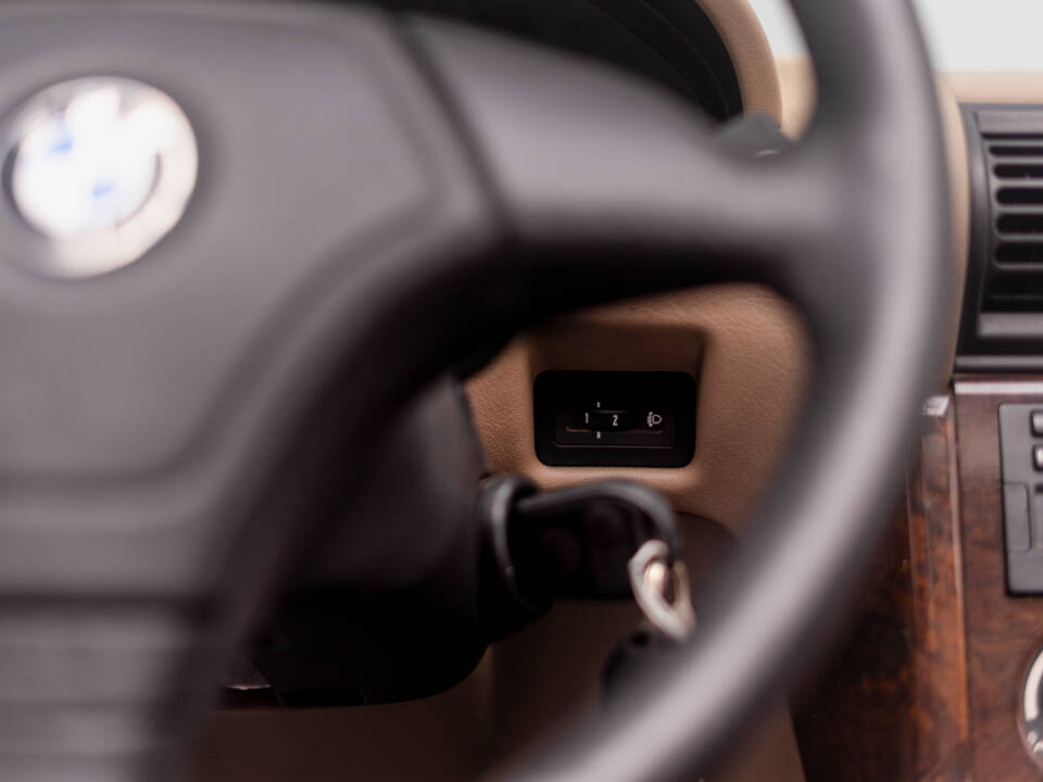 Image 24/39 of BMW Z3 1.9 (1996)