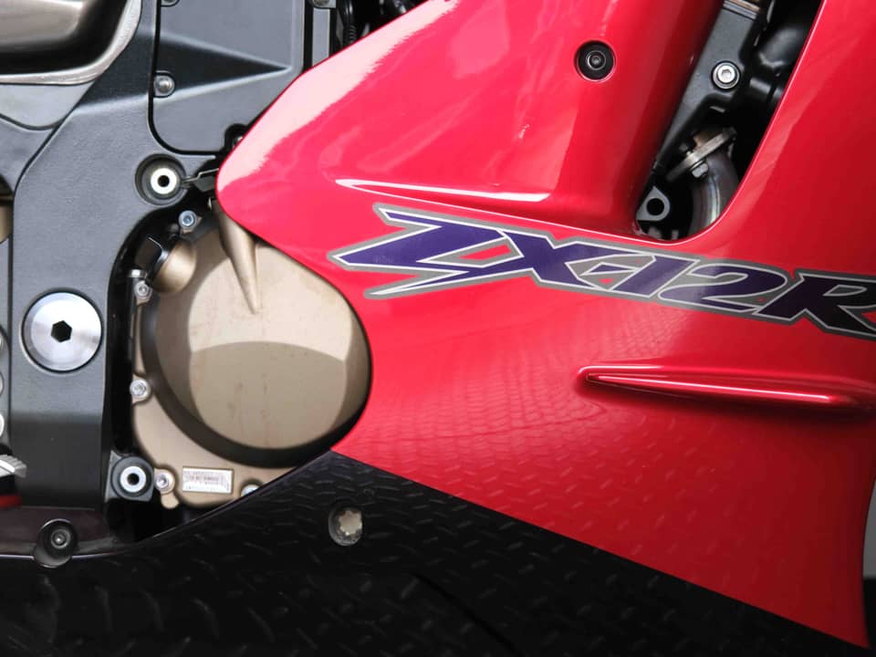 Image 39/91 of Kawasaki Ninja 1200 ZX-12R (2000)