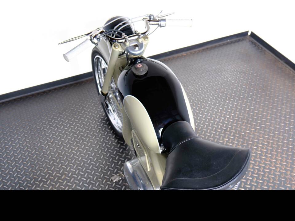 Bild 54/61 von Moto Guzzi Zigolo Turismo (1954)