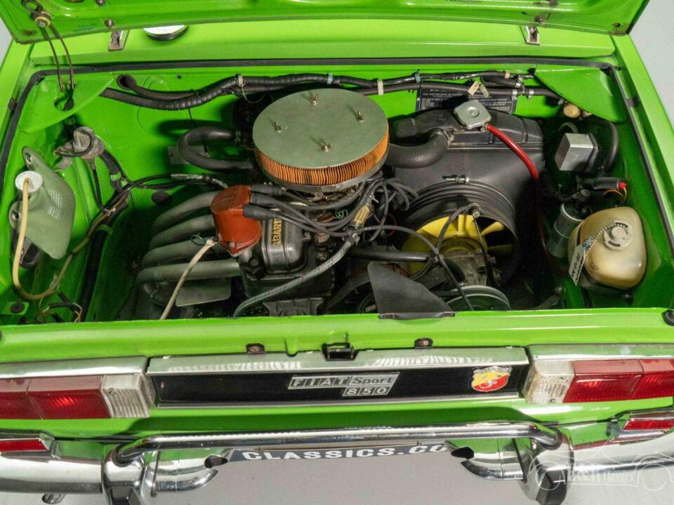 Immagine 16/18 di FIAT 850 Sport Spider (1972)