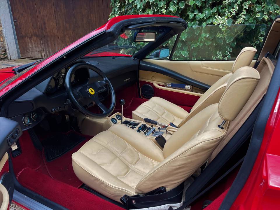Bild 7/12 von Ferrari 208 GTS Turbo (1984)