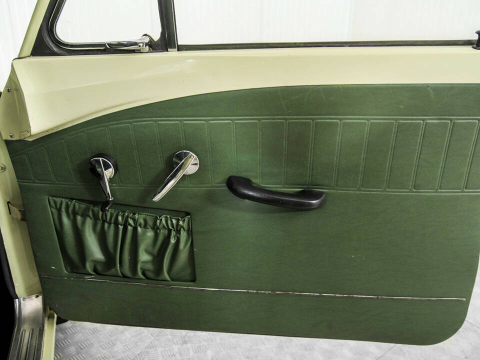 Bild 34/50 von Volvo P 121 (1967)