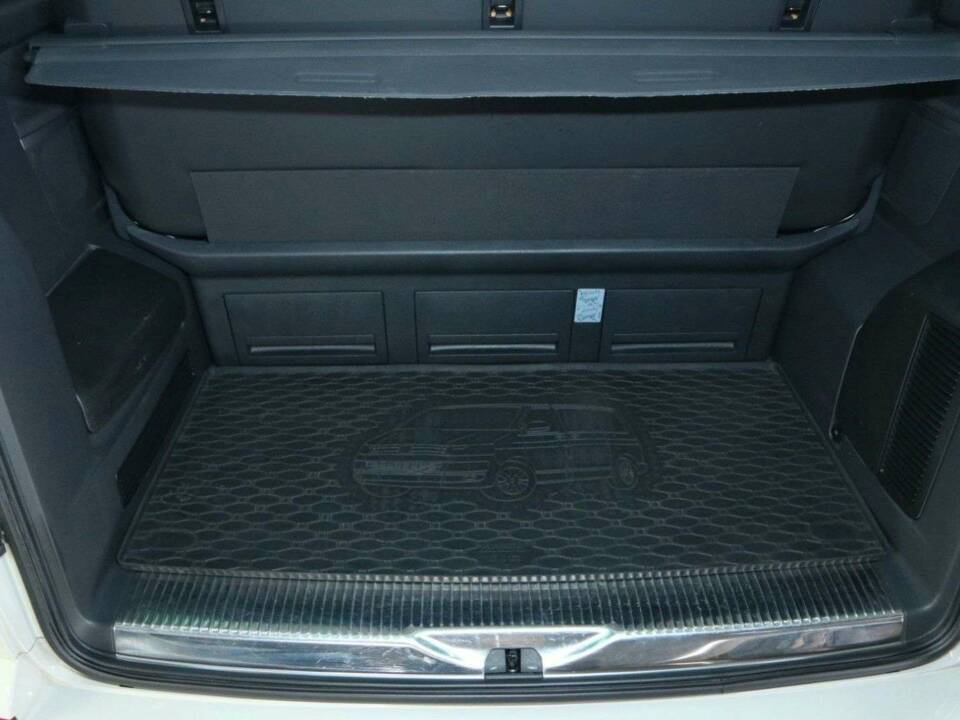 Image 30/50 of Volkswagen T6 Multivan 2.0 TDI (2020)