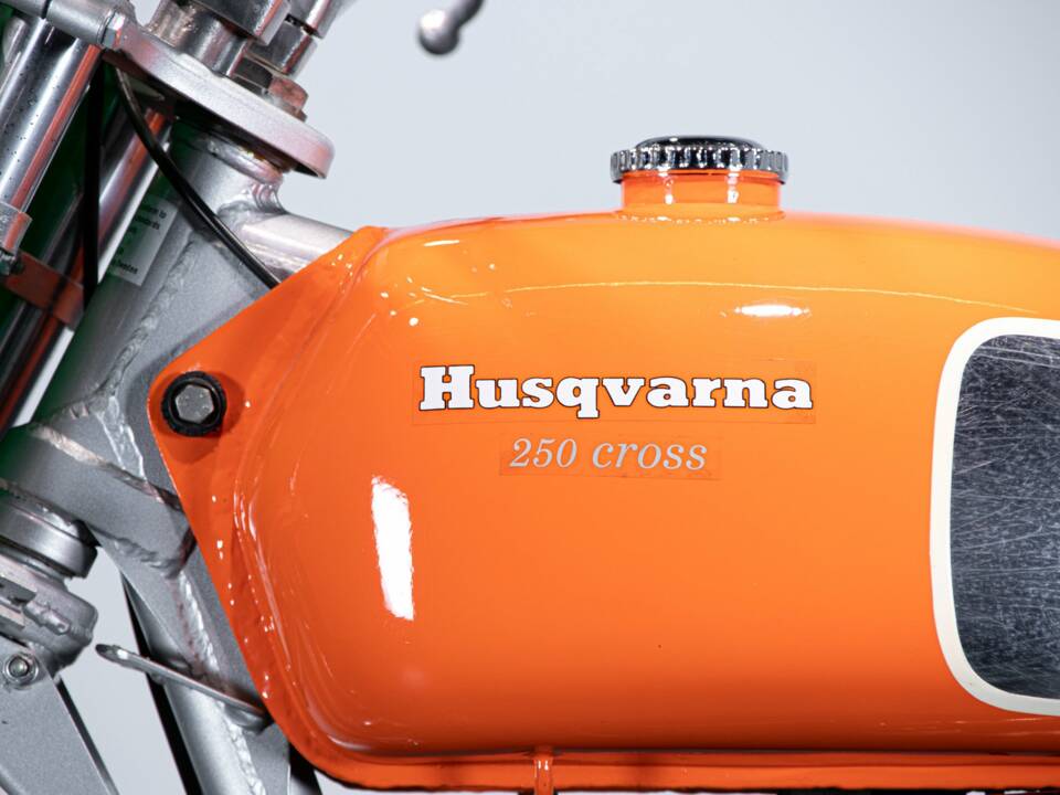 Image 12/50 of Husqvarna DUMMY (1972)