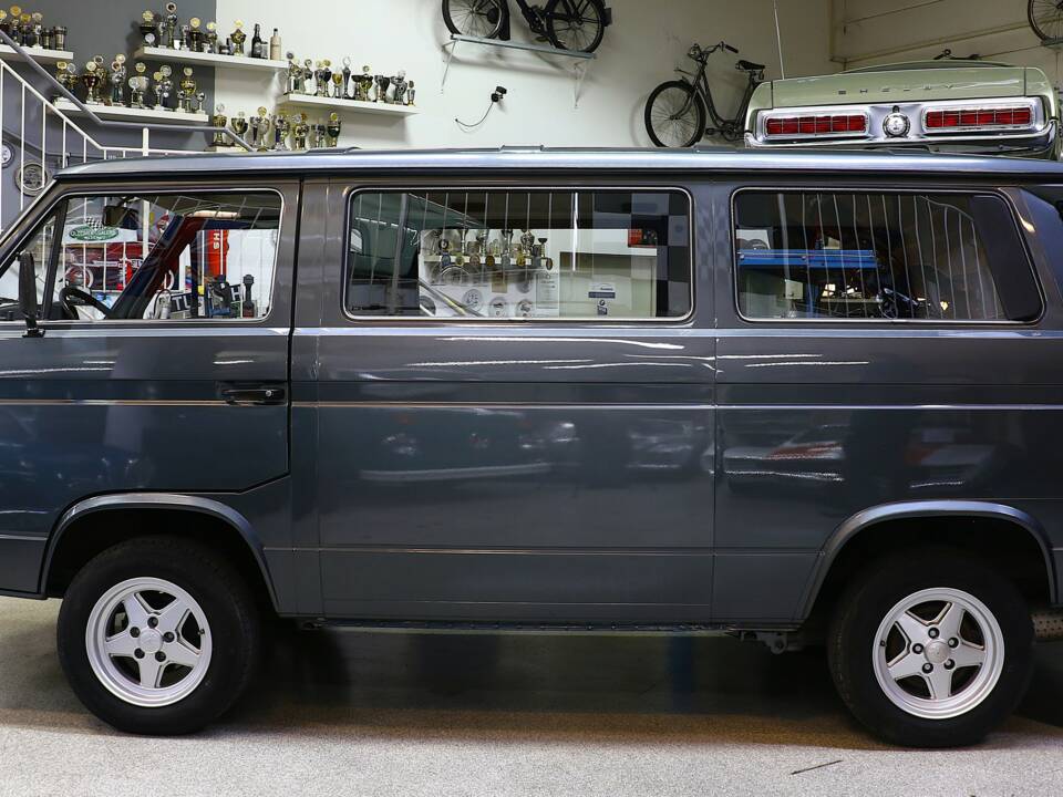Bild 8/34 von Volkswagen T3 Caravelle GL 1.9 (1987)