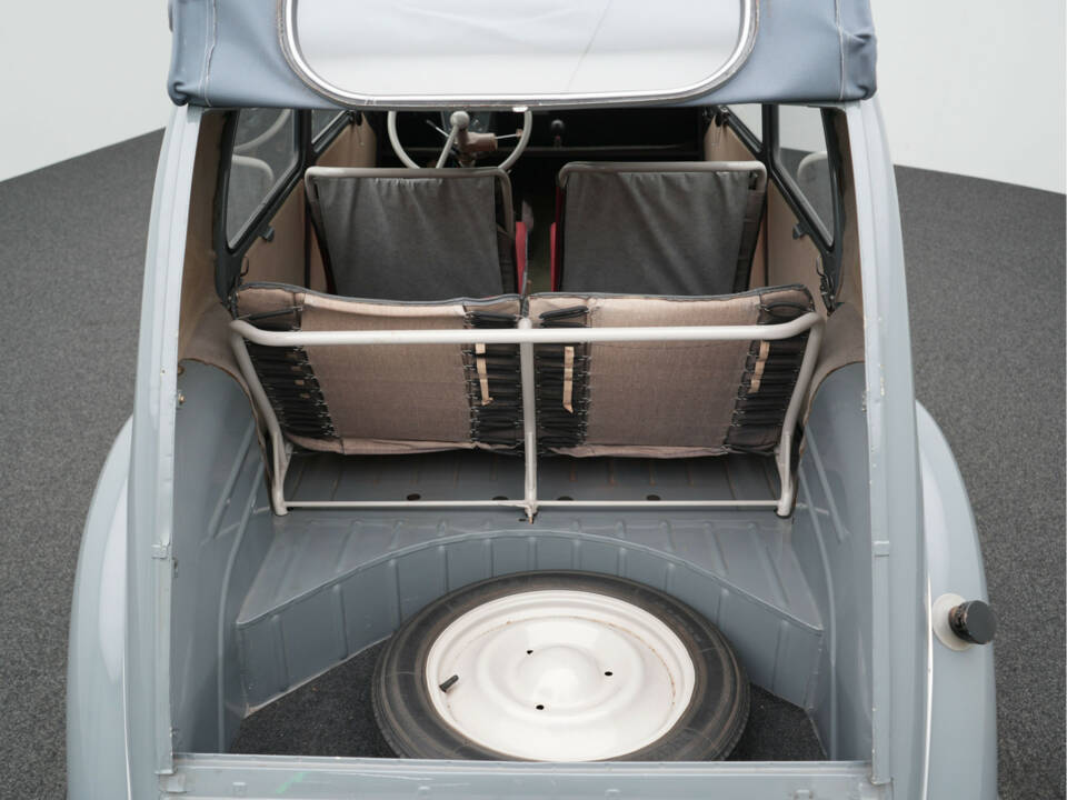 Image 25/28 de Citroën 2 CV  AZL (1958)