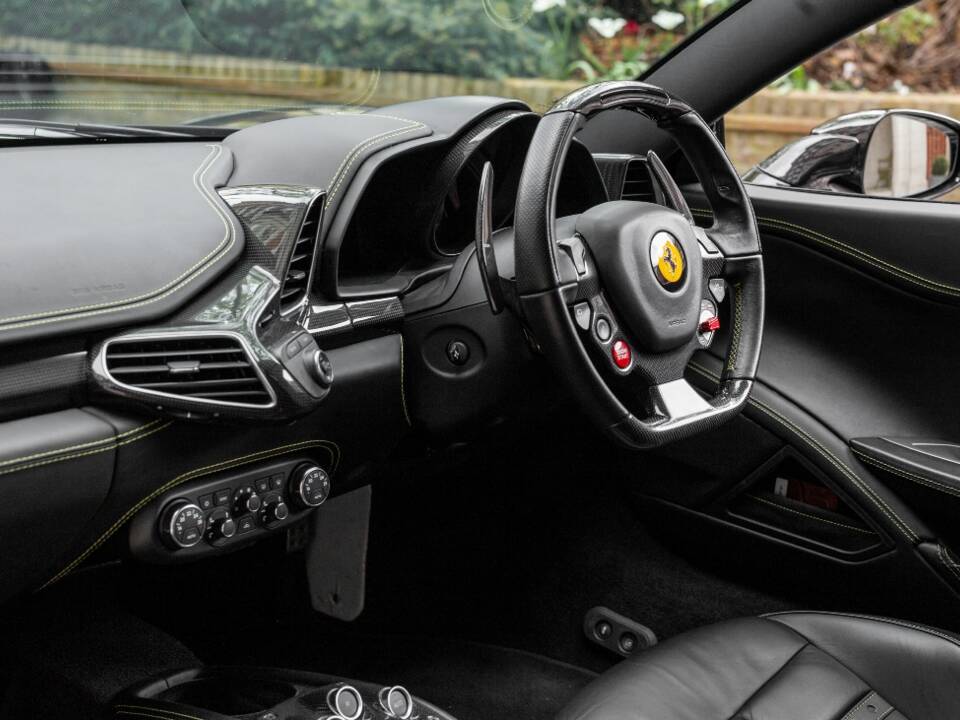 Afbeelding 42/50 van Ferrari 458 Italia (2013)