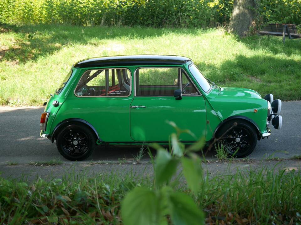 Imagen 8/50 de Innocenti Mini Cooper 1300 (1900)