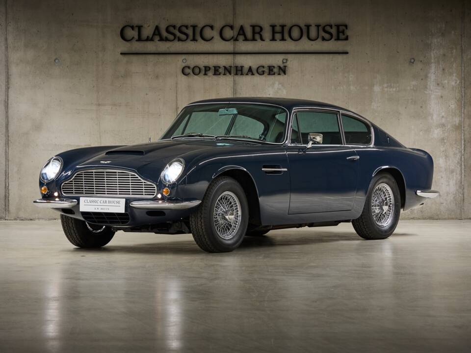 Afbeelding 4/60 van Aston Martin DB 6 (1968)