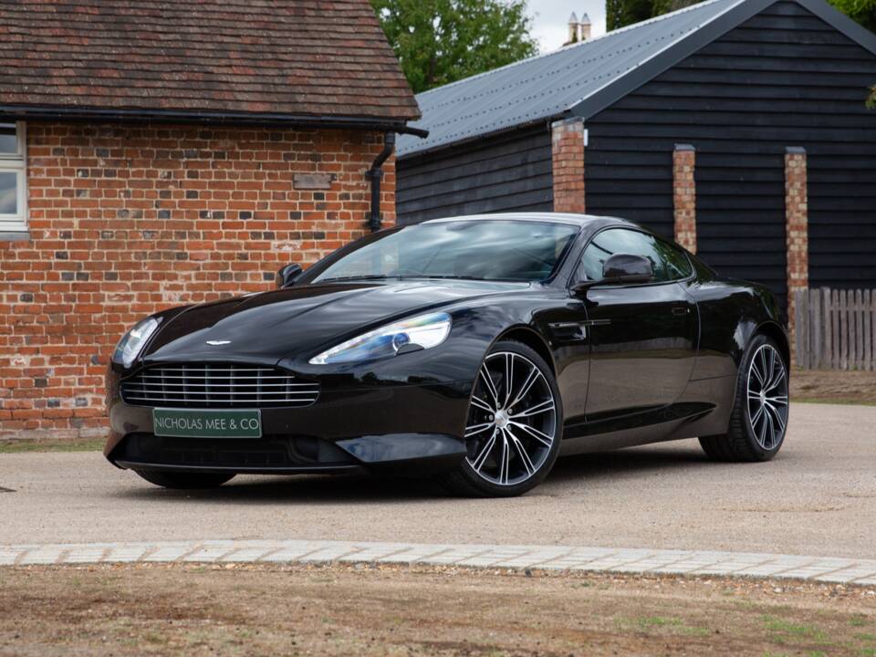 Image 92/94 of Aston Martin DB 9 (2014)
