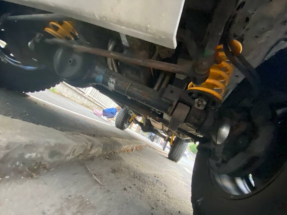 Bild 38/51 von Land Rover Range Rover Classic Vogue EFI (1989)