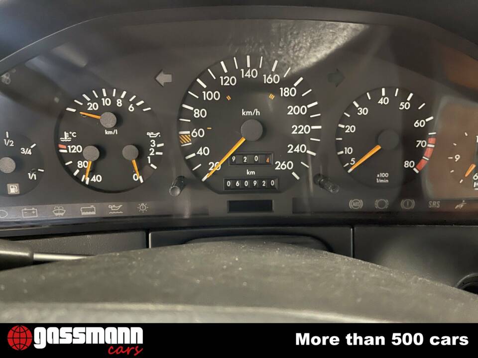 Image 10/15 of Mercedes-Benz 300 SE (1991)