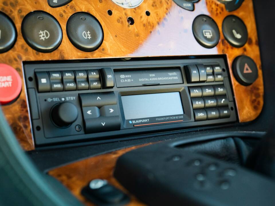 Bild 16/42 von Aston Martin DB 7 GTA (2003)