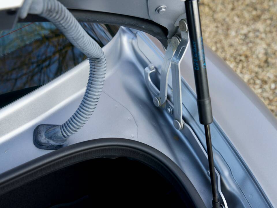 Image 32/50 de Mercedes-Benz SLS AMG (2011)