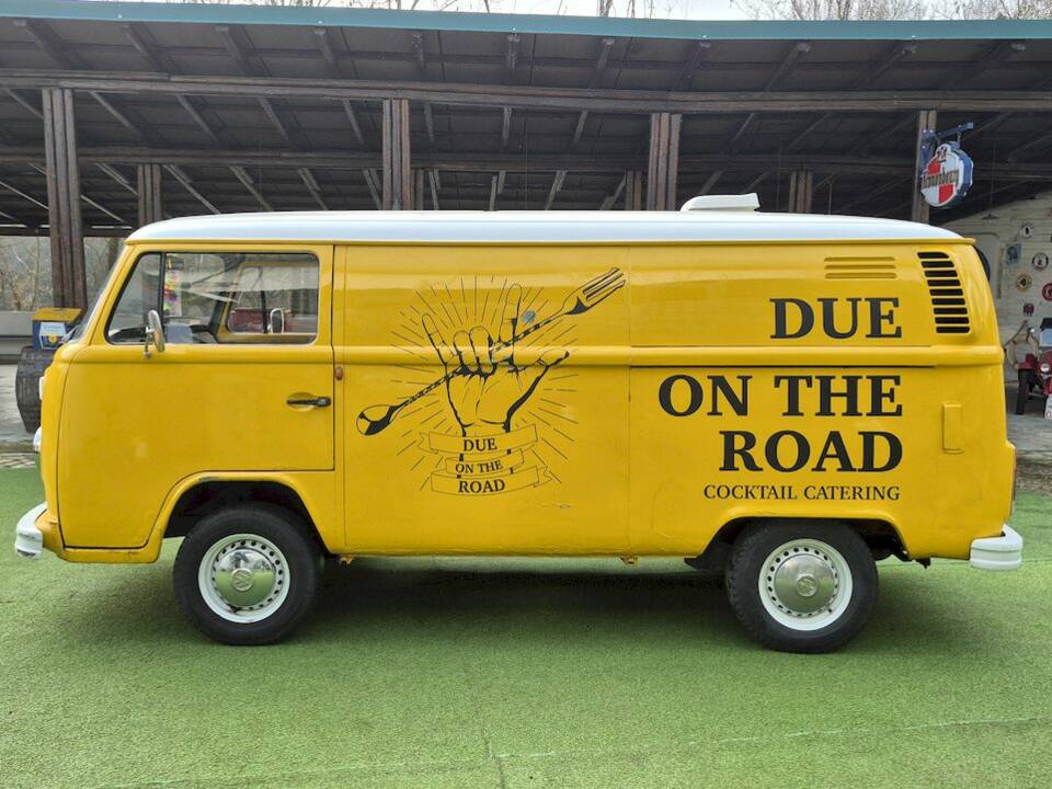 Bild 3/50 von Volkswagen T2b Kastenwagen (1976)
