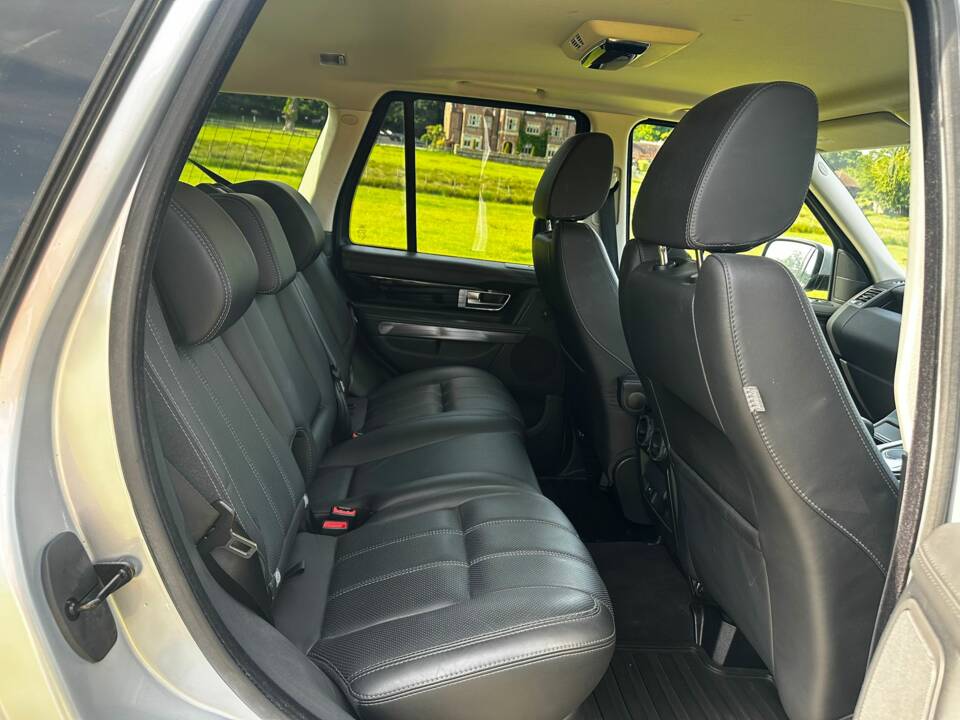 Bild 43/77 von Land Rover Range Rover Sport SDV6 (2013)
