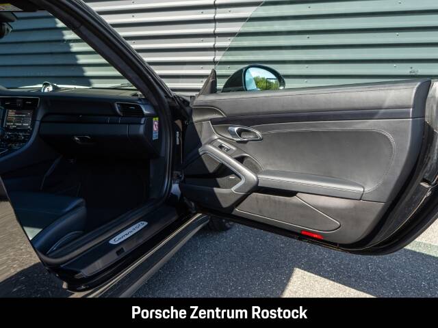 Bild 20/27 von Porsche 911 Carrera 4 GTS (2015)