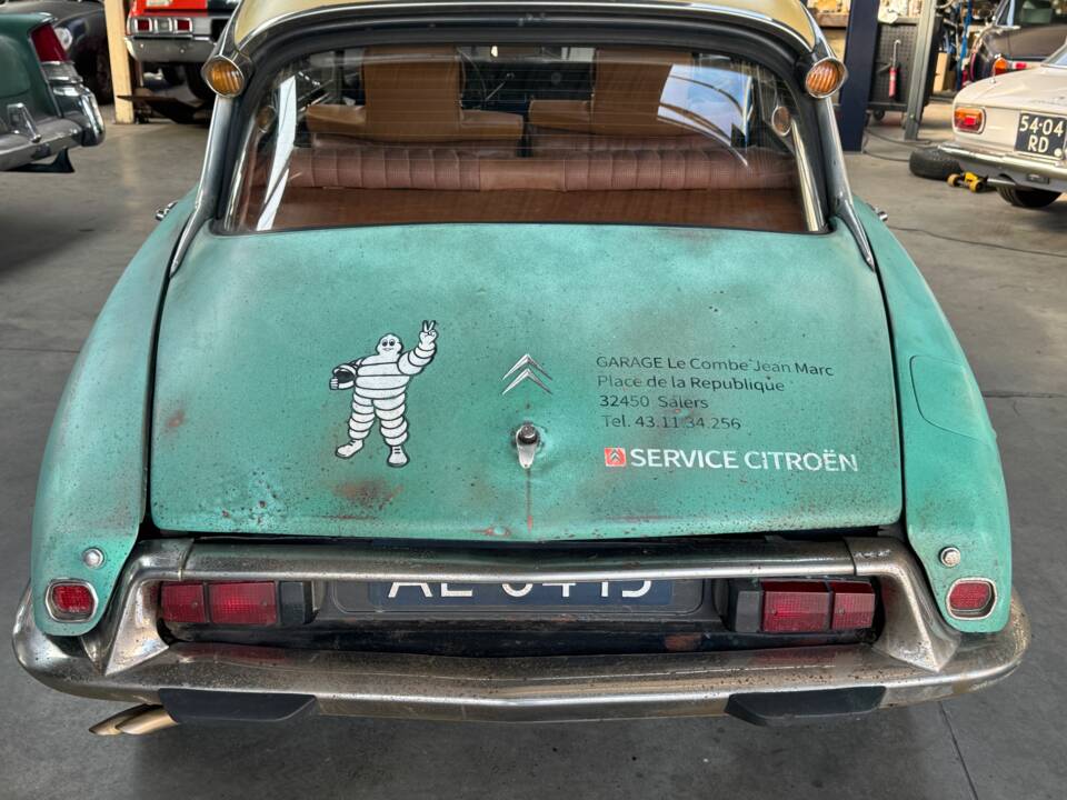 Image 22/28 of Citroën ID 20 (1970)
