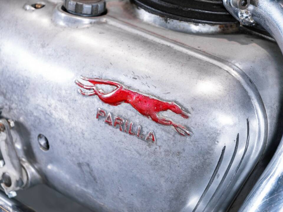 Bild 30/43 von Parilla 250 (1951)