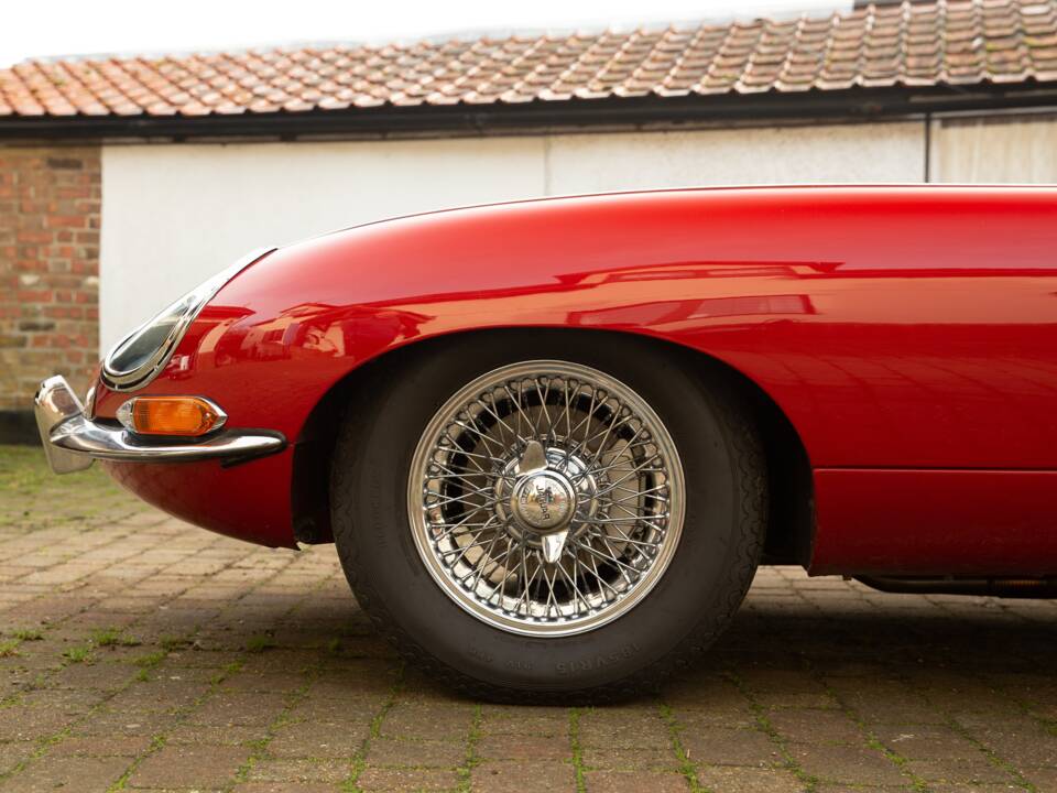 Image 24/50 of Jaguar E-Type 3.8 Flat Floor (1961)