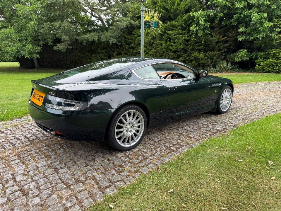 Image 19/43 of Aston Martin DB 9 (2008)