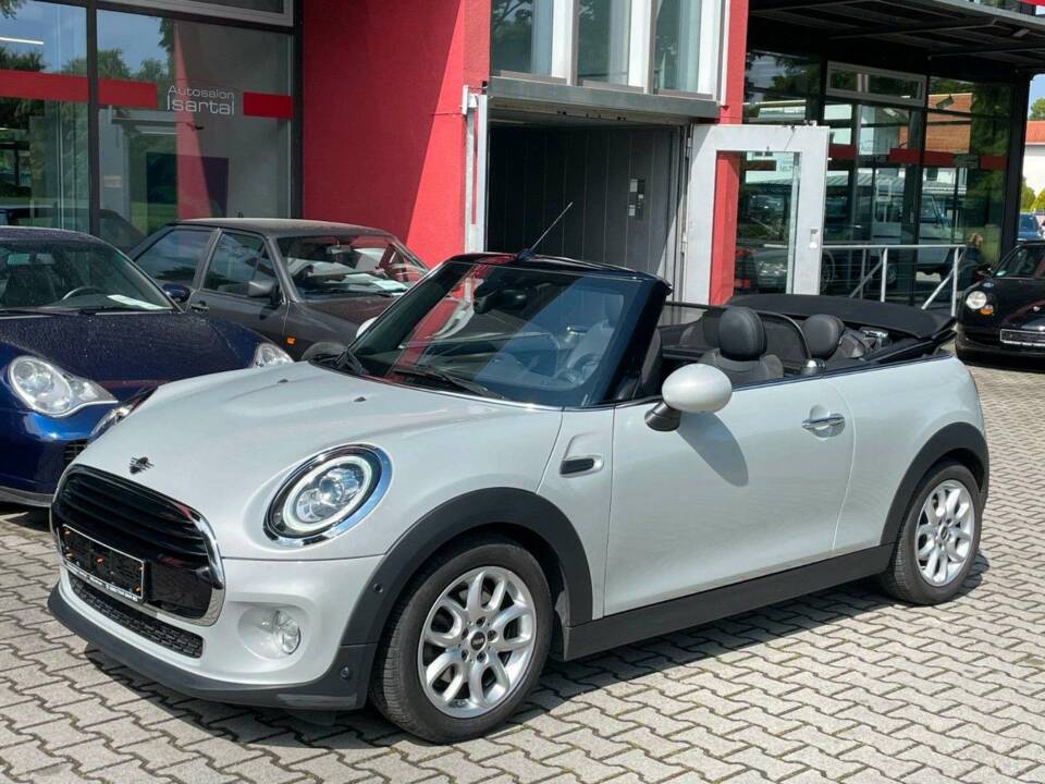 Image 2/19 of Mini Cooper (2019)