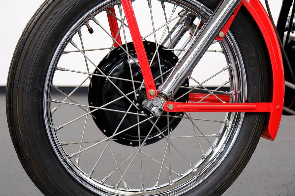 Immagine 26/72 di Harley-Davidson Model KH (1956)